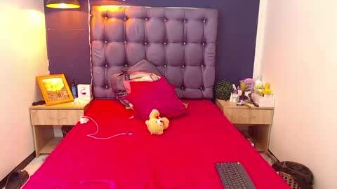 Snapshot of peiton_horny chatting on February 22, 2025, 4:18 am Peiton online show from February 22, 2025, 4:18 am