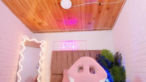 penelope online show from January 5, 2025, 6:02 am