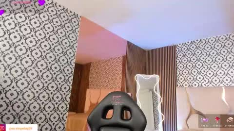 Snapshot of penelope_tay chatting on February 9, 2026, 3:32 am penelope online show from February 9, 2026, 3:32 am