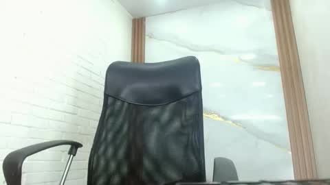 Penelopee Rouse online show from October 25, 2025, 12:18 am