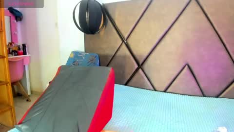 Sweet Penelope online show from May 28, 2026, 4:04 pm