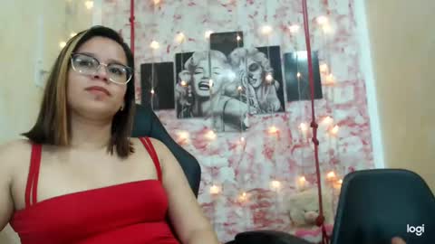 penelopeheart3 online show from February 27, 2025, 5:45 am