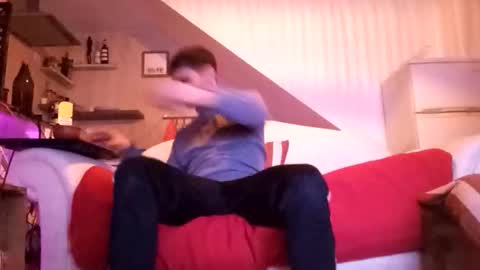 Snapshot of penesvoladores92 chatting on February 11, 2026, 12:15 am penesvoladores92 online show from February 11, 2026, 12:15 am