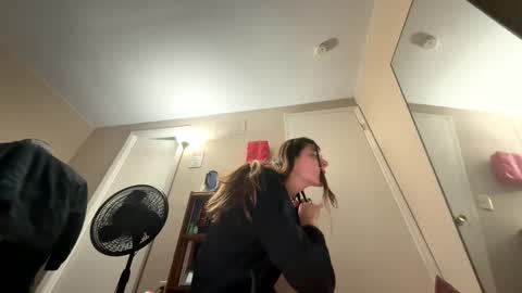 Snapshot of penutbuttajelllytime chatting on February 9, 2026, 4:16 am Penutbuttajelllytime online show from February 9, 2026, 4:16 am