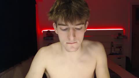 cutebelgianboy online show from December 1, 2024, 8:20 pm