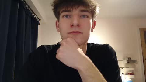 cutebelgianboy online show from December 7, 2024, 7:21 pm