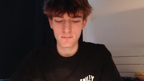 cutebelgianboy online show from January 3, 2025, 3:12 pm