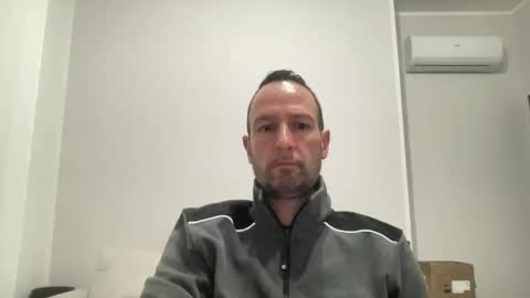 Snapshot of peppinslosqualo chatting on February 3, 2025, 5:18 am peppinslosqualo online show from February 3, 2025, 5:18 am