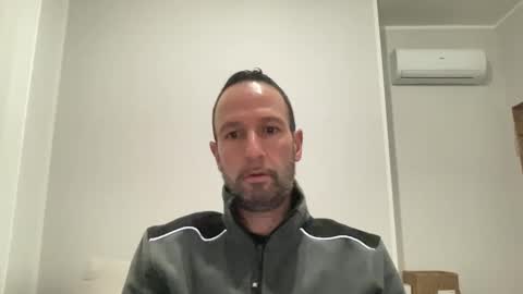 Snapshot of peppinslosqualo chatting on February 10, 2025, 5:25 am peppinslosqualo online show from February 10, 2025, 5:25 am