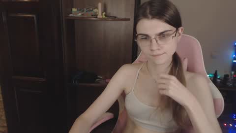 Farida online show from January 6, 2025, 2:26 am