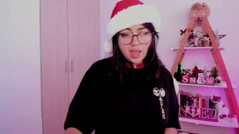 Snapshot of perfect__ana chatting on December 4, 2024, 10:57 am Sarah Ana Banana online show from December 4, 2024, 10:57 am