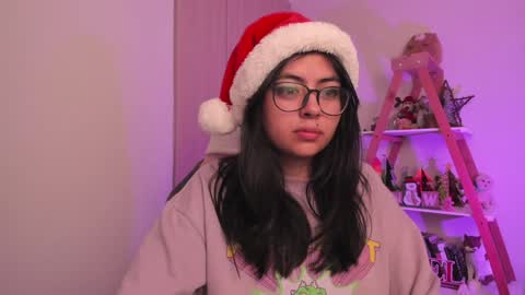 Snapshot of perfect__ana chatting on December 23, 2024, 12:35 am Sarah Ana Banana online show from December 23, 2024, 12:35 am