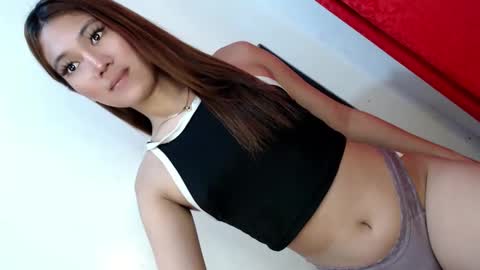 Snapshot of perfect_goddess69 chatting on February 2, 2025, 8:30 pm Reign online show from February 2, 2025, 8:30 pm