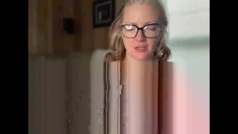 Snapshot of perfectnips742 chatting on October 11, 2025, 7:23 pm Nelly online show from October 11, 2025, 7:23 pm