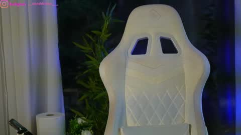 Snapshot of perfectt33n chatting on December 21, 2024, 9:33 am Dee online show from December 21, 2024, 9:33 am