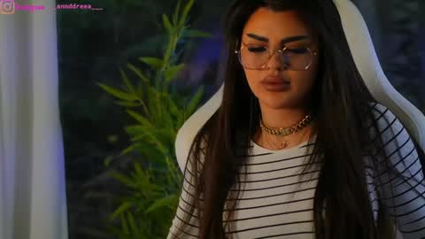 Snapshot of perfectt33n chatting on January 3, 2025, 9:15 am Dee online show from January 3, 2025, 9:15 am