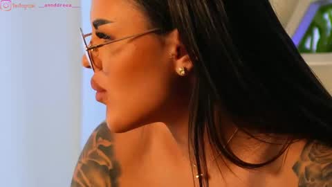 Snapshot of perfectt33n chatting on February 24, 2025, 12:48 pm Dee online show from February 24, 2025, 12:48 pm