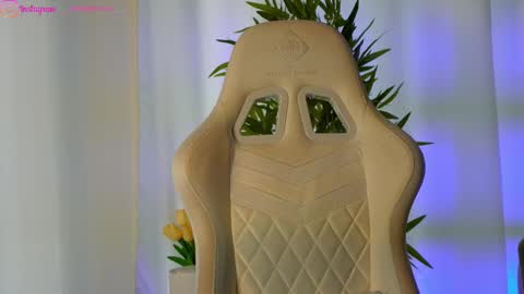 Snapshot of perfectt33n chatting on March 1, 2025, 10:02 am Dee online show from March 1, 2025, 10:02 am