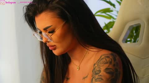 Snapshot of perfectt33n chatting on March 8, 2025, 1:25 pm Dee online show from March 8, 2025, 1:25 pm