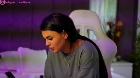 Snapshot of perfectt33n chatting on October 16, 2025, 11:33 am Dee online show from October 16, 2025, 11:33 am