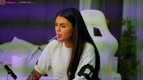 Snapshot of perfectt33n chatting on October 25, 2025, 5:08 pm Dee online show from October 25, 2025, 5:08 pm