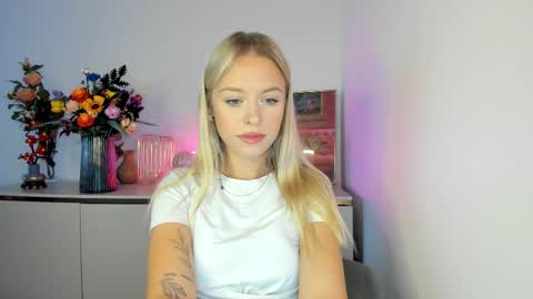 Cindy online show from September 11, 2025, 5:29 am