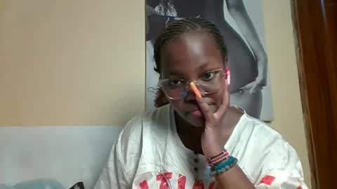 Snapshot of periwinkle20 chatting on November 23, 2025, 11:32 am Taurus online show from November 23, 2025, 11:32 am