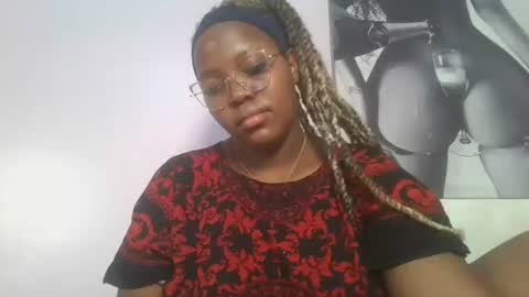 Snapshot of periwinkle20 chatting on January 15, 2026, 6:33 pm Taurus online show from January 15, 2026, 6:33 pm