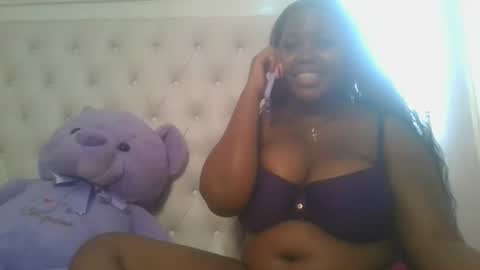 Snapshot of periwinkle20 chatting on February 20, 2026, 1:55 pm Taurus online show from February 20, 2026, 1:55 pm