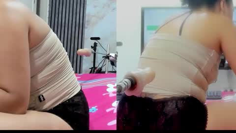 perla_blue1 online show from November 18, 2025, 3:34 am