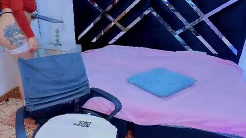Snapshot of perla_cambell chatting on July 17, 2026, 9:41 pm PERLA CAMELL online show from July 17, 2026, 9:41 pm