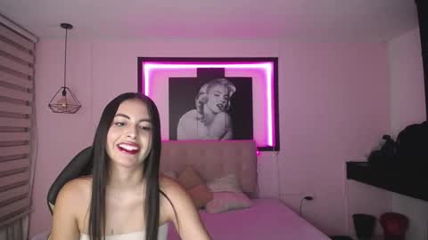 perla_lovely online show from January 18, 2026, 12:42 pm