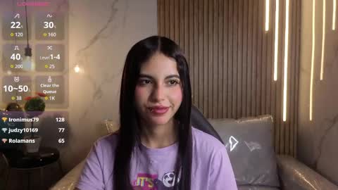 perla_lovely online show from May 12, 2026, 12:13 pm