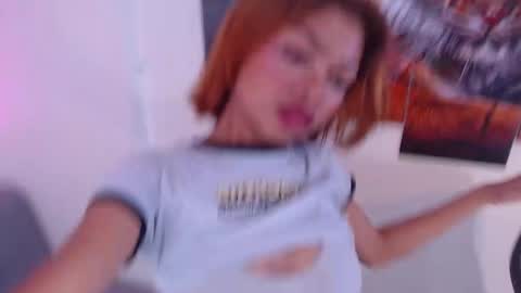 Snapshot of perla_st chatting on February 15, 2025, 6:33 pm Perla online show from February 15, 2025, 6:33 pm