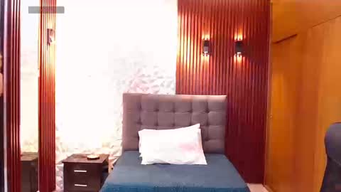 Snapshot of perla_st chatting on September 9, 2025, 7:35 pm Perla online show from September 9, 2025, 7:35 pm