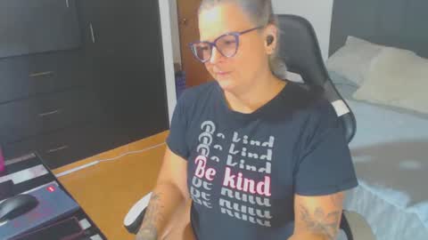 goloza online show from February 24, 2025, 1:02 am