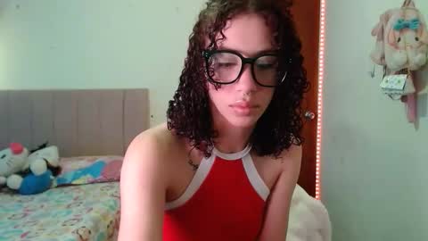 Snapshot of perlaweb_09 chatting on January 8, 2026, 6:32 pm perlaweb_09 online show from January 8, 2026, 6:32 pm