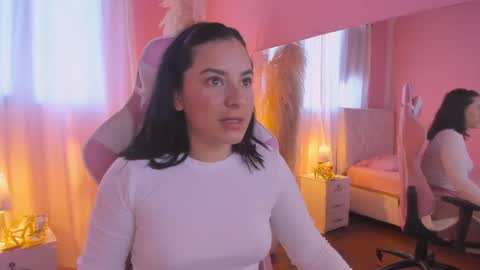 Marie online show from May 12, 2026, 11:07 am