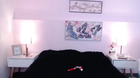 Persefone  online show from December 16, 2025, 11:59 am