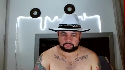 Carlos online show from October 18, 2025, 4:37 am