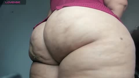  Alexandra  online show from November 3, 2025, 8:48 am