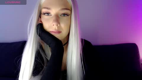 Snapshot of pervyblonde chatting on February 14, 2025, 8:52 am Isabella online show from February 14, 2025, 8:52 am