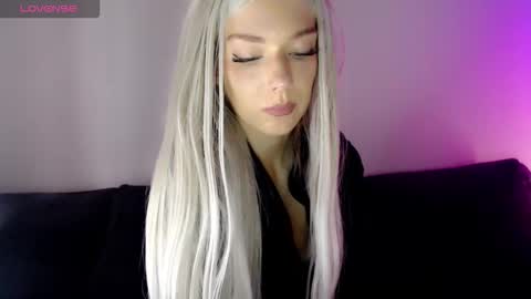 Snapshot of pervyblonde chatting on September 27, 2025, 11:59 am Isabella online show from September 27, 2025, 11:59 am