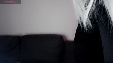 Snapshot of pervyblonde chatting on November 11, 2025, 12:38 pm Isabella online show from November 11, 2025, 12:38 pm