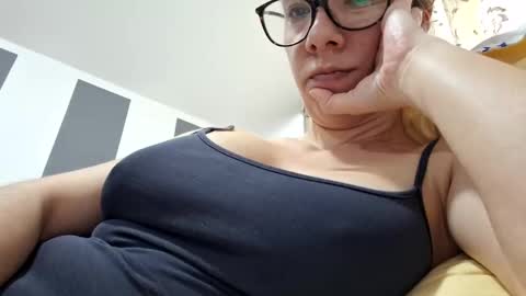 Lisa -  online show from January 10, 2025, 10:28 am