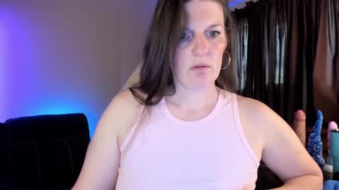 Kelly online show from September 23, 2025, 6:33 pm