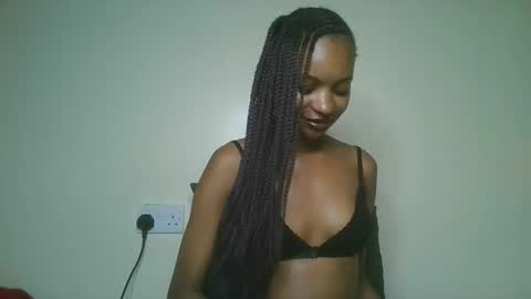 Snapshot of petal_palette chatting on May 11, 2026, 8:28 pm Lolly online show from May 11, 2026, 8:28 pm