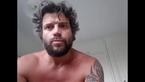 Snapshot of pete_le_meat chatting on May 28, 2026, 7:33 pm pete_le_meat online show from May 28, 2026, 7:33 pm