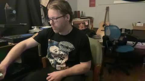 Snapshot of petehaze484617 chatting on April 27, 2026, 4:32 am Pete Haze online show from April 27, 2026, 4:32 am