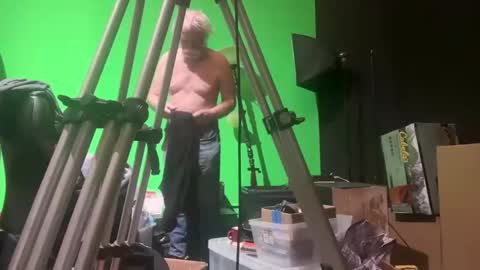 peter4443 online show from April 2, 2026, 8:50 pm